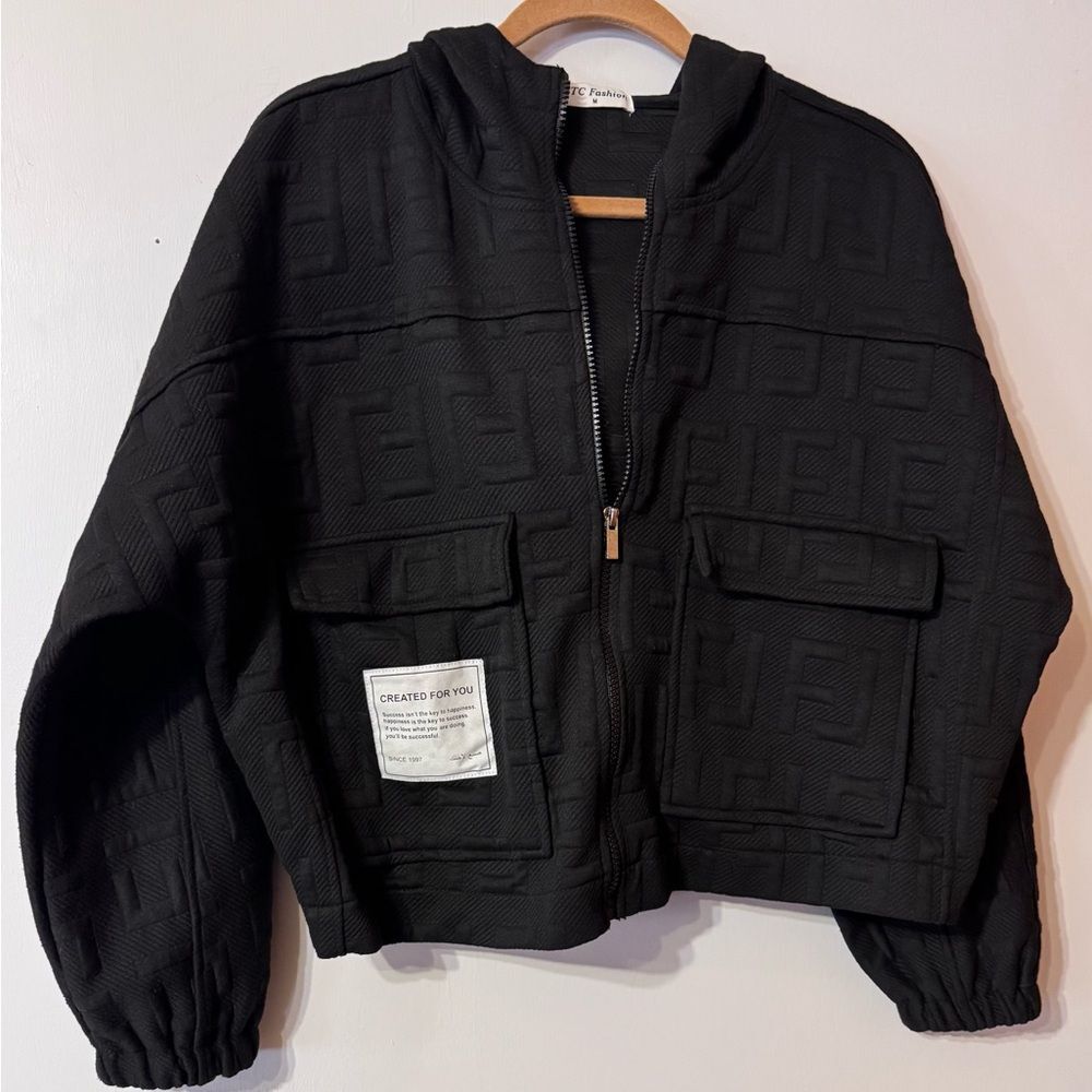 HTC Fashion Women’s Hooded Cropped Sweater Full Zip Black Size Medium